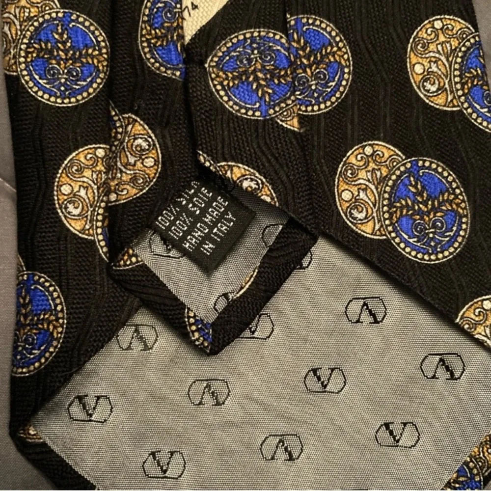 Valentino Silk Necktie - Picture 3 of 5